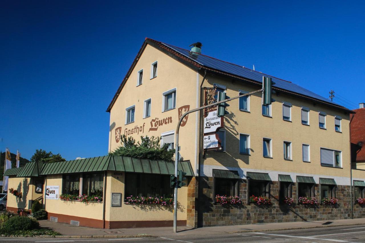 Hotel-Restaurant Und Gastehaus Lowen Süßen Exterior foto